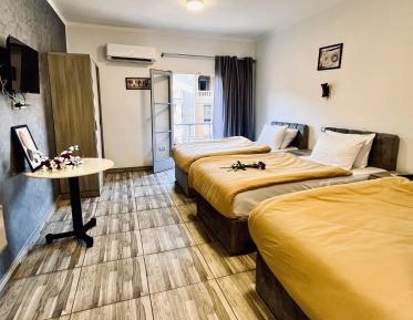 Triple Room with City View