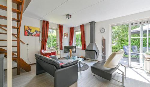 Three-Bedroom Holiday Home 