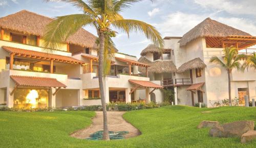 Two-Bedroom Apartment with Terrace and Sea View