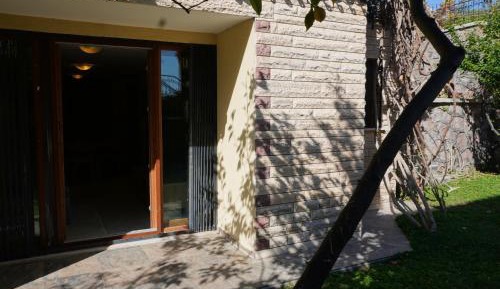 Villa with Garden View