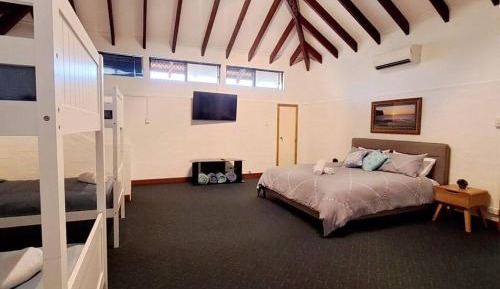 Four-Bedroom Holiday Home