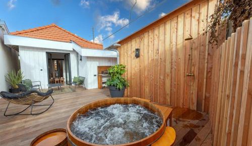 Deluxe Villa