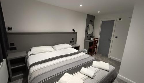 Deluxe King Room