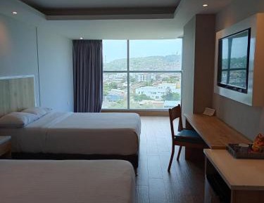 Queen Room with Two Queen Beds - Disability Access