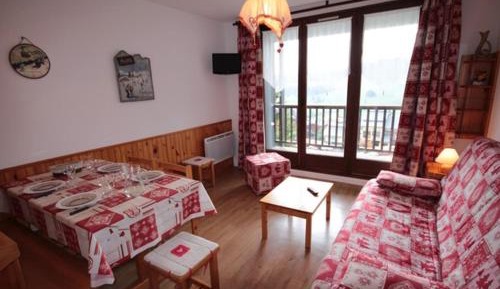 Apartment (5 Adults)