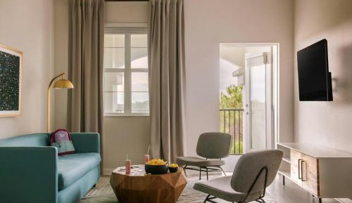 Three-Bedroom Superior Apartment with Balcony