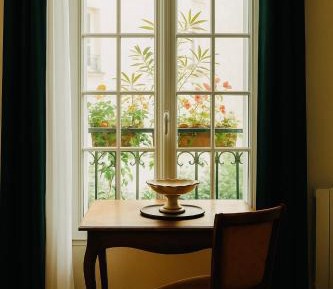 Apartment with City View