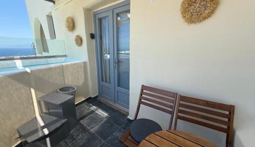 Superior Studio with Hot Tub