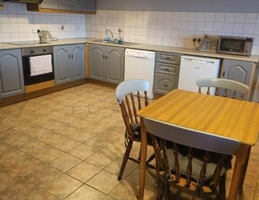One-Bedroom Apartment - 5B