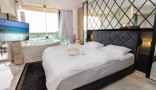 One-Bedroom Apartment with Spa Bath