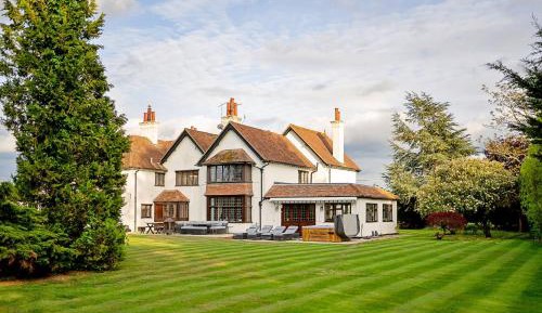 Eight-Bedroom House