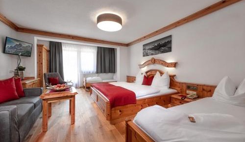Quadruple Room with Balcony