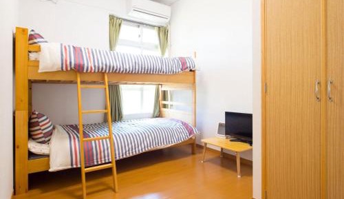 8-Bed Mixed Dormitory Room