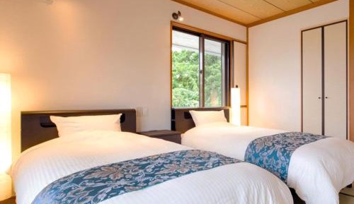 Suite with Mountain View