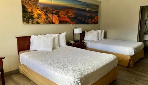Queen Room with Two Queen Beds - Non-Smoking