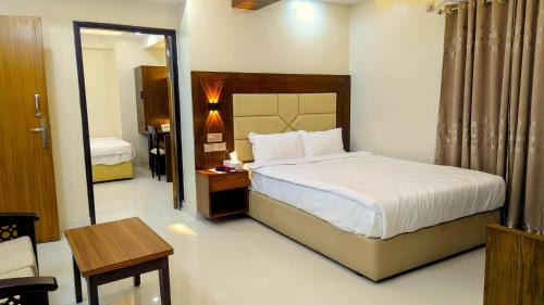 Deluxe Family Suite