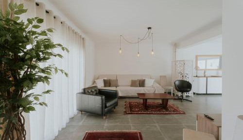 Three-Bedroom Holiday Home 