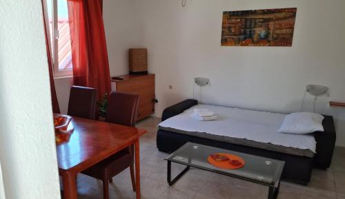 One-Bedroom Apartment with Balcony