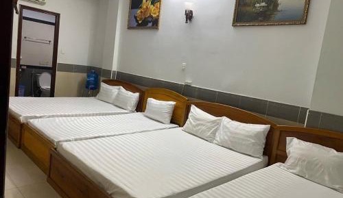 6-Bed Mixed Dormitory Room