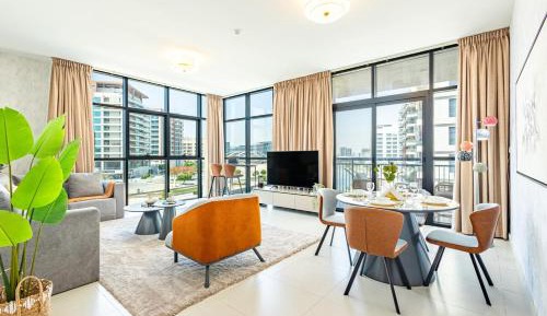 Three-Bedroom Apartment with Water View