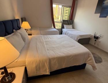 Deluxe One-Bedroom Apartment