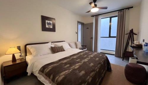 Standard King Room