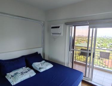 Apartment with City View