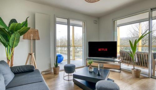 Two-Bedroom Apartment with Harbor View