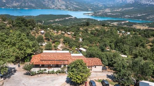 Roulotte (lake view) - 2 bedrooms - 2 adults and 2 children