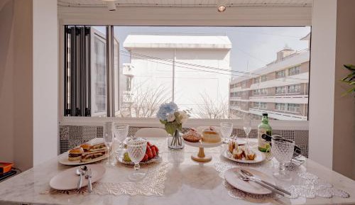 Three-Bedroom Apartment with Balcony