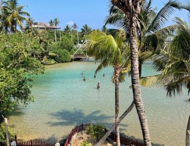 Deluxe Double Room with Balcony and Sea View