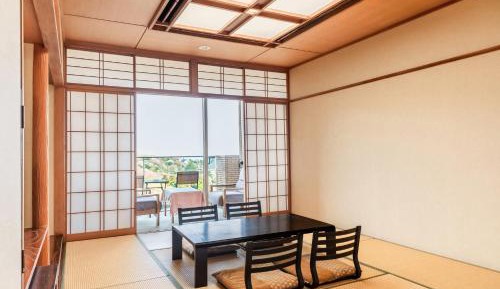 Japanese-Style Room