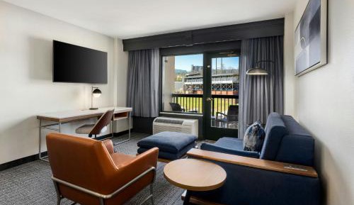One-Bedroom King Suite with Sofa Bed and Balcony