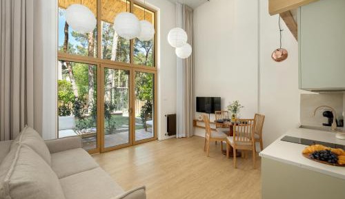 Suite with Garden View