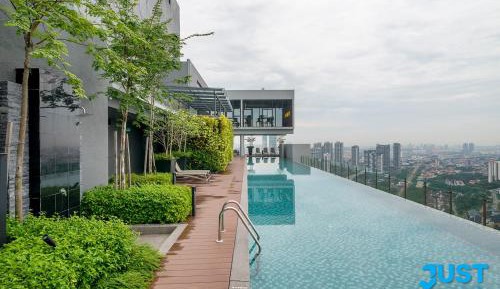 Two-Bedroom Deluxe Apartment