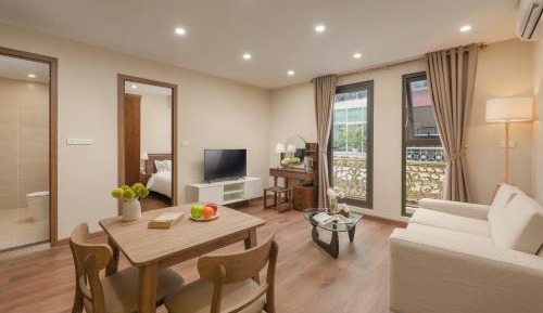 One-Bedroom Apartment with Balcony