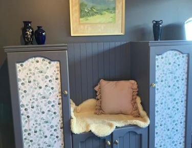 Queen Room with Private Bathroom