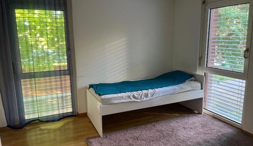 Single Room with Shared Bathroom