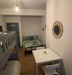 Basic Triple Room with Shared Bathroom