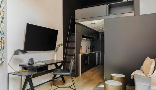 Lofted Queen Room with Balcony