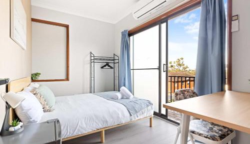 Single Room with Shared Bathroom