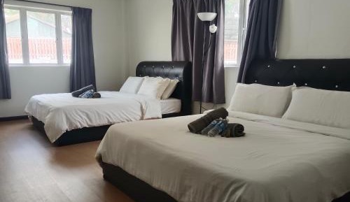 Deluxe Family Room