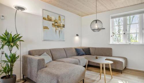 Six-Bedroom Holiday Home
