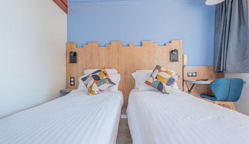 Standard Twin Room - Non-Smoking