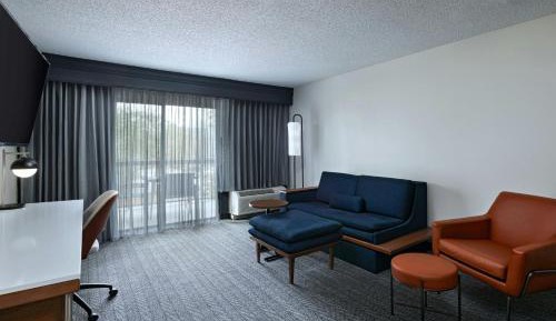 King Room with Sofa Bed