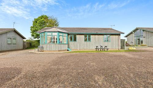 Three-Bedroom Holiday Home 