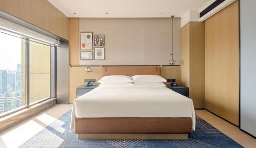 Superior King Room 