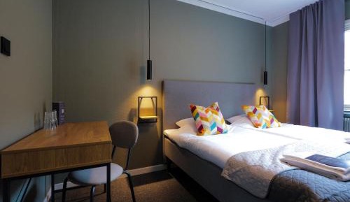 Twin Room with Shared Bathroom
