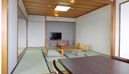 Standard Japanese-Style-Room 12 square yards (Sea Side)(Annex) - Shared Bath - Non-Smoking