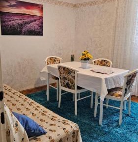 Apartment with Garden View